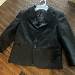 Van heusen boys suit